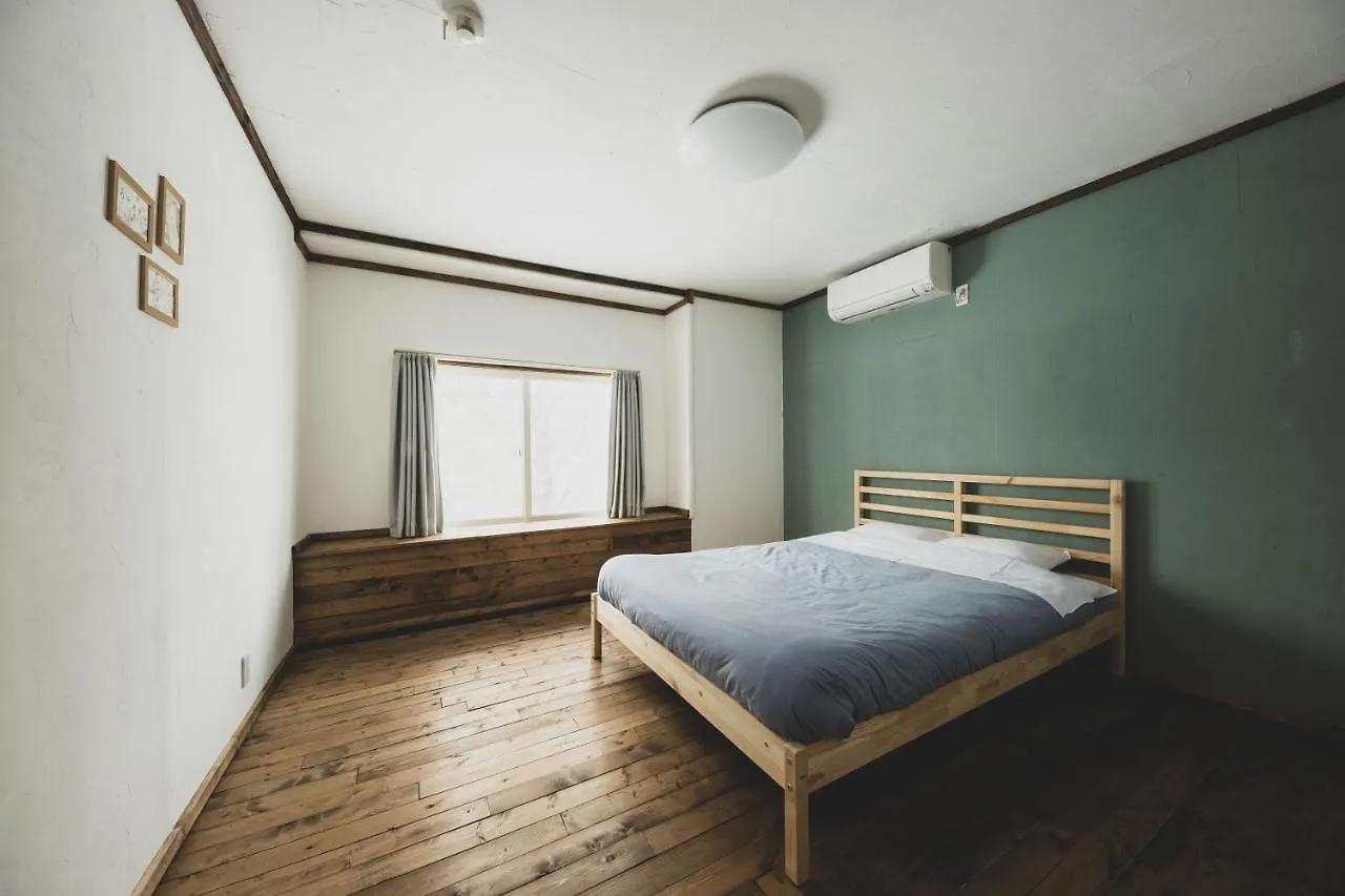 Otaru Tap Room & Hostel